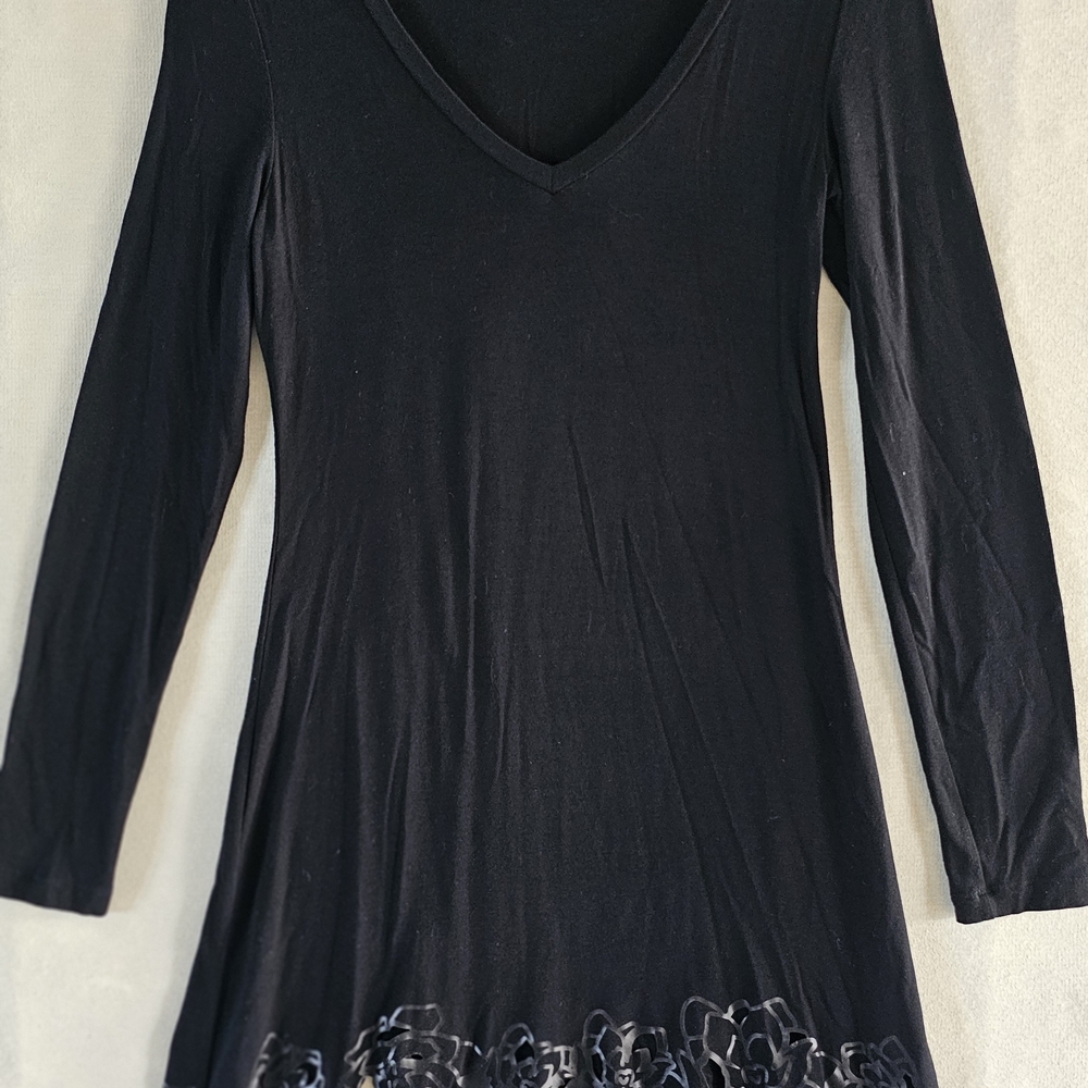 Tricotto Black V-Neck Long Sleeve Dress with Floral Hem